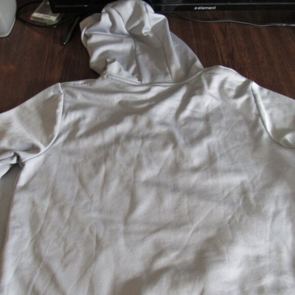 Under Armour Preformance Hoodie - Picture 2 of 5